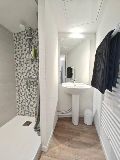 Studio Entier Proche Des Commerces - 1 A 2 Pers - 朗贡 外观 照片